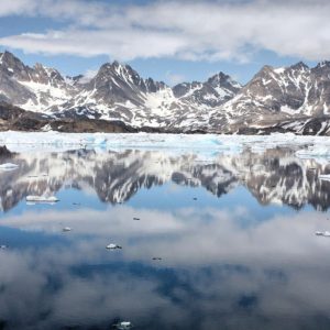 Greenland_reflections